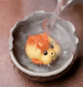 Bubble-blowing Goldfish tea pet